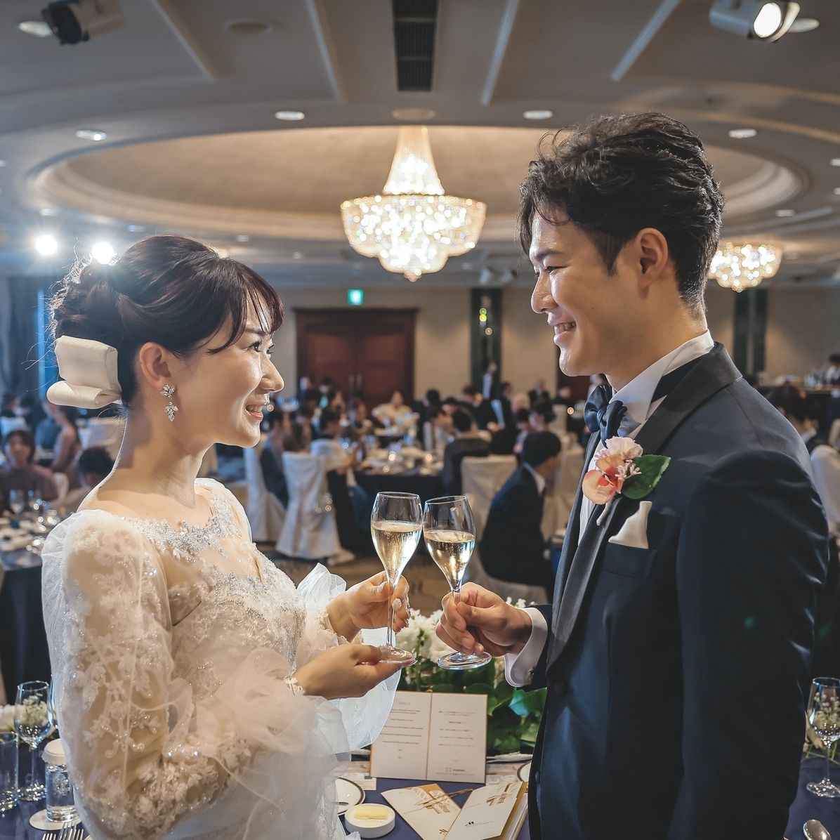 披露宴パーティのカバー写真