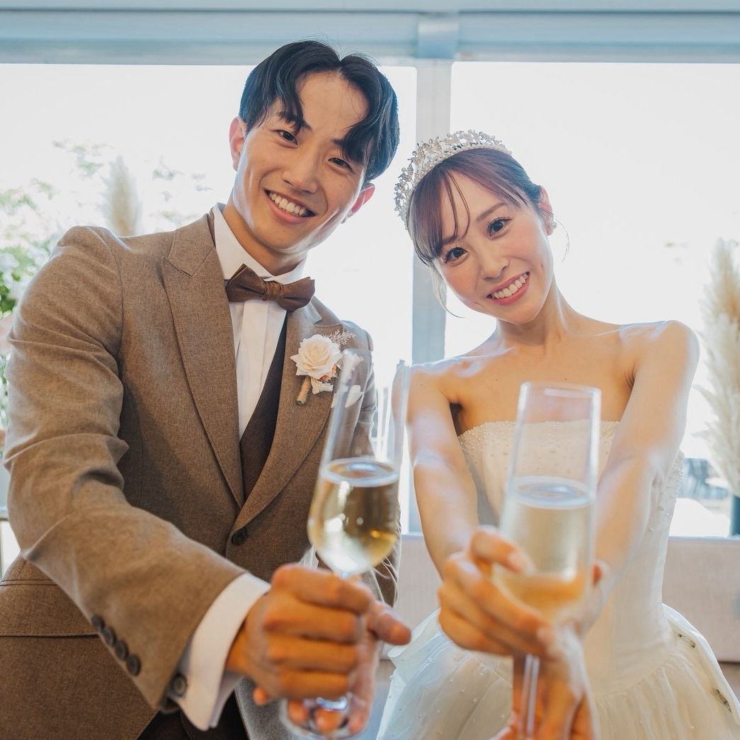 披露宴パーティのカバー写真