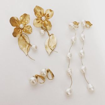 イヤリングは全て手作りしました☺️