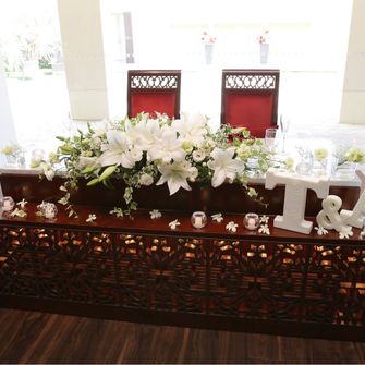 白と緑 をメインにしていただきました。