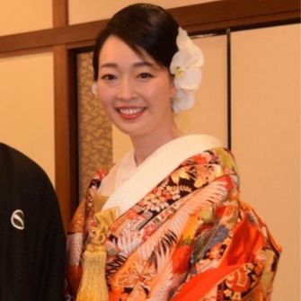 洋髪 front（胡蝶蘭生花）