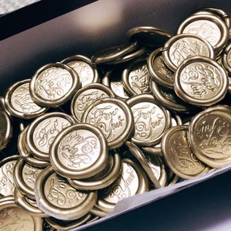 グルーガンでシーリングスタンプ♡