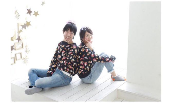 テーマは「ダサいおソロ」
アメリカのugly Christmas sweatersの文化にインスパイアされてみました。
家族になった記念日に写真を取りに行きました！