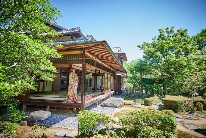 桜鶴苑(おうかくえん)のカバー写真