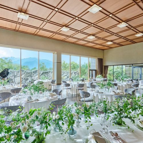 リアン トゥールの公式写真3枚目