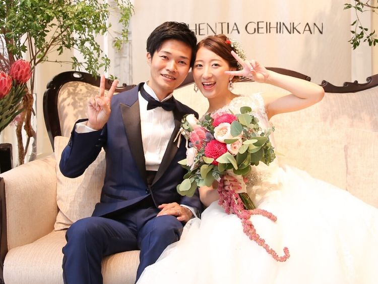 r__n__weddingさんのカバー画像