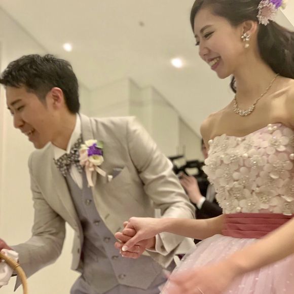 退場ゲストへ御礼とプチギフト渡し