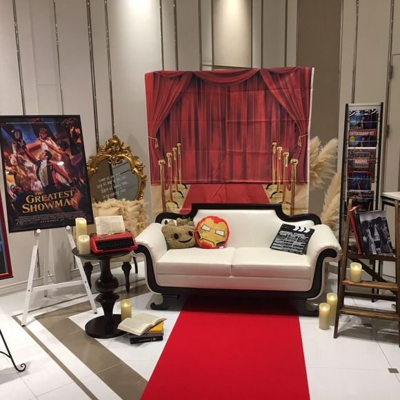 レッドカーペットの先にはフォトスポット
映画グッズ、チラシ、パンフレット、ポスター全て持参しました。