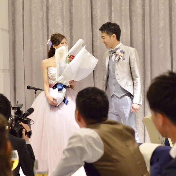 大好きな歌を歌ってくれて…薔薇の花束のプレゼント！