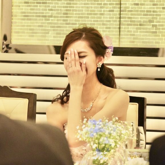 お色直し後…急に打ち合わせにはなかった音楽が鳴り出して…今度は新郎から新婦へのサプライズ！