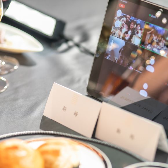 リモート放映していたので、iPadを高砂に置いていました。