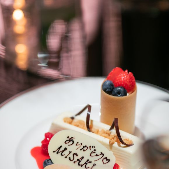 両家とも母に"ありがとう"のメッセージプレートをのせました。