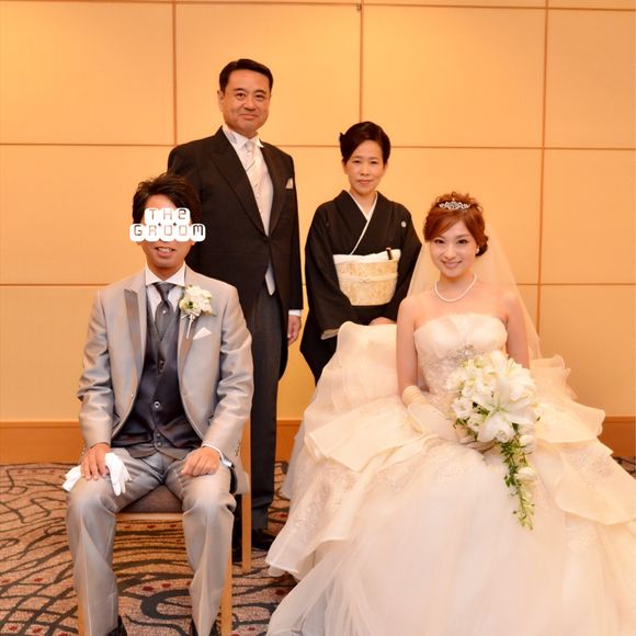 親族顔合わせ
両親との大切な写真