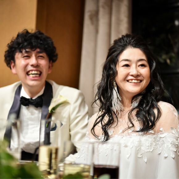 旦那さまのパーマスタイルと良い感じにマッチしてる！