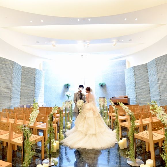 セルリアンタワーの一目惚れしたチャーチ。
黒の大理石に白のドレスが映えて、反射するところがお気に入り。