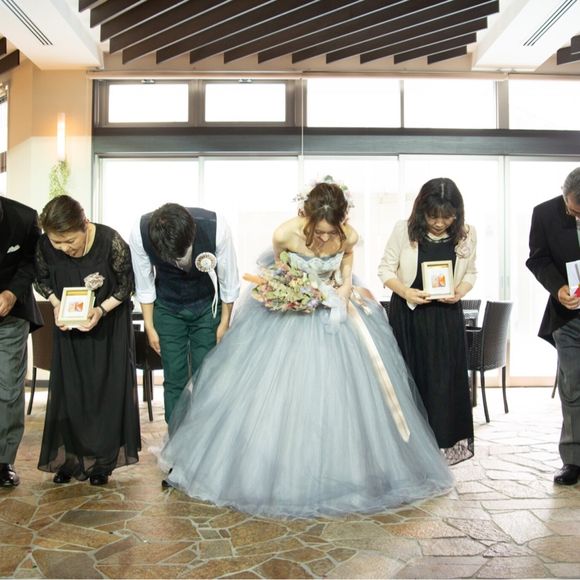 両家贈呈品
（自分の両親には『今まで育ててくれてありがとう』 
   という想いを込め行きたい場所への "旅行" を
   義理の両親には『これからよろしくお願いします』
   という想いを込め "つれそひ守DIY" を渡しました♡）