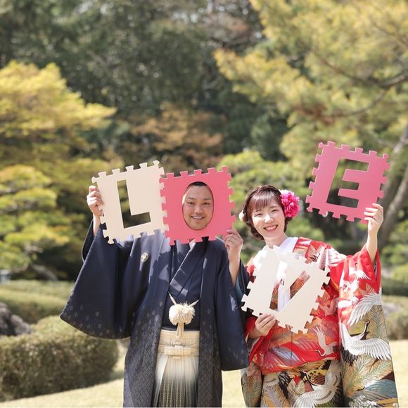 ダイソーのジョイントマットをくり抜いたラブマット✨
緑の日本庭園に映えました〜?