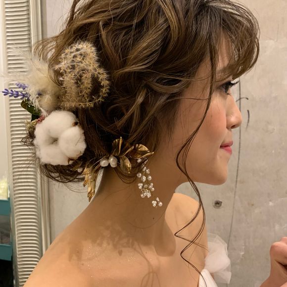 わかりにくいけど、ゴールドのヘッドアクセも✨