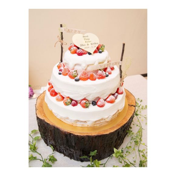 切り株（皮を貼り、色付けしニスを塗ってもらいました 父 ）