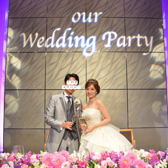 乾杯ショット‼︎
高砂で写真を撮ることが多いのでこちらはフォトジェニックスポットになるようデザイン。