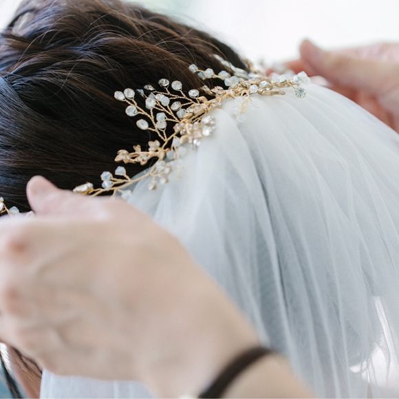 ハンドメイドの小枝風ヘアアクセサリー