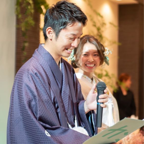 新郎挨拶
（新郎が号泣するのが目に見えていたので
   万が一に備えてカンペを準備していました 笑）