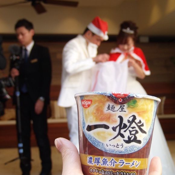 2人の郷土のお菓子と大好きなラーメン屋さんの
カップラーメンをプレゼント🎁♬*⃝̥◌