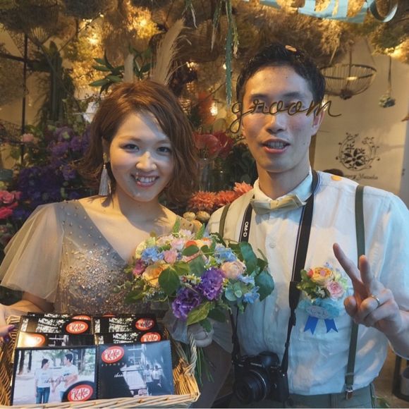 プチギフトはオリジナルキットカット✭✭✭
写真はエンゲージメントフォト