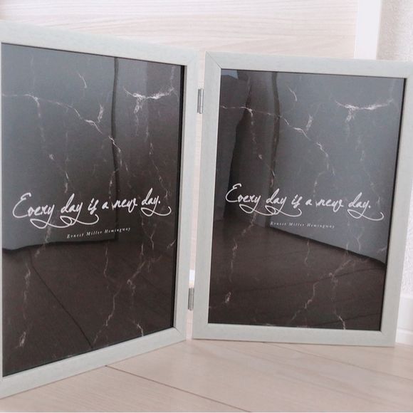 新郎が作ってくれた結婚証明書入れ