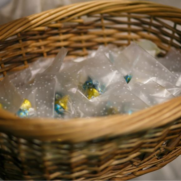 ハワイ限定のココナッツ味のキスチョコを詰め合わせました！