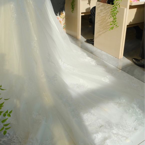 裾まで綺麗なドレスでお気に入り👗💕✨