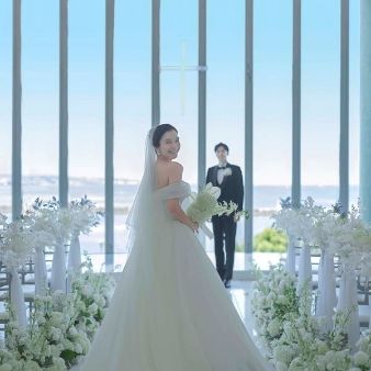 フルリニューアル《絶景チャペル×ドレス×会場比較》花嫁体験