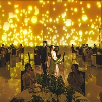 【貸切で叶う】幻想的な360度ランタン×ガラスの純白チャペル