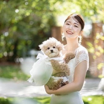 大切なペットと一緒に《 貸切×ガーデン邸宅 》ペット婚を満喫