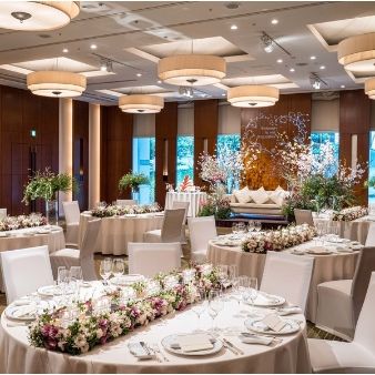 【2027年少人数婚礼】ワンフロア貸切＆お料理重視