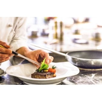 【祝日限定】2万円相当コース試食×少人数ウェディング相談会