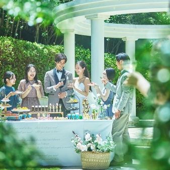 会場イチオシ年1BIG＼ホテル宿泊付*20大特典／光のガーデン×ドレス×美食