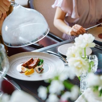 先着10組限定【料理1ランクアップ&豪華特典付き】フェア開催♪