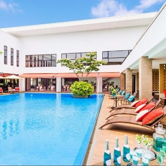 貸切ウェディング☆ガーデン&プール付のプライベート邸宅見学