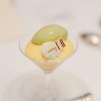 【結婚式準備のスタートに】三つ星デザート×じっくり相談会