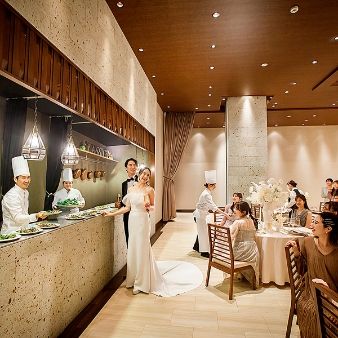 【最旬ドレス試着＆4万美食体験】港の赤レンガ建築で上質挙式