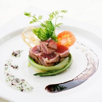 【水曜日限定】アクアリウム挙式×水族館でビュッフェパーティ