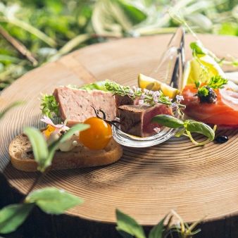 【年1開催】森チャペル挙式体験×和牛試食＆ドレス見学