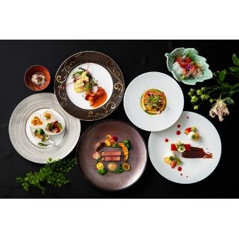 【1件目のご来館がおトク】シェフ厳選の料理試食×絶景挙式体験