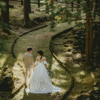 【森の貸切独占ツアー】森の中でドライブ！？フルコース料理付