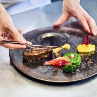 【月一プレミアム】ペニンシュラWを堪能*3品試食×生演奏体験