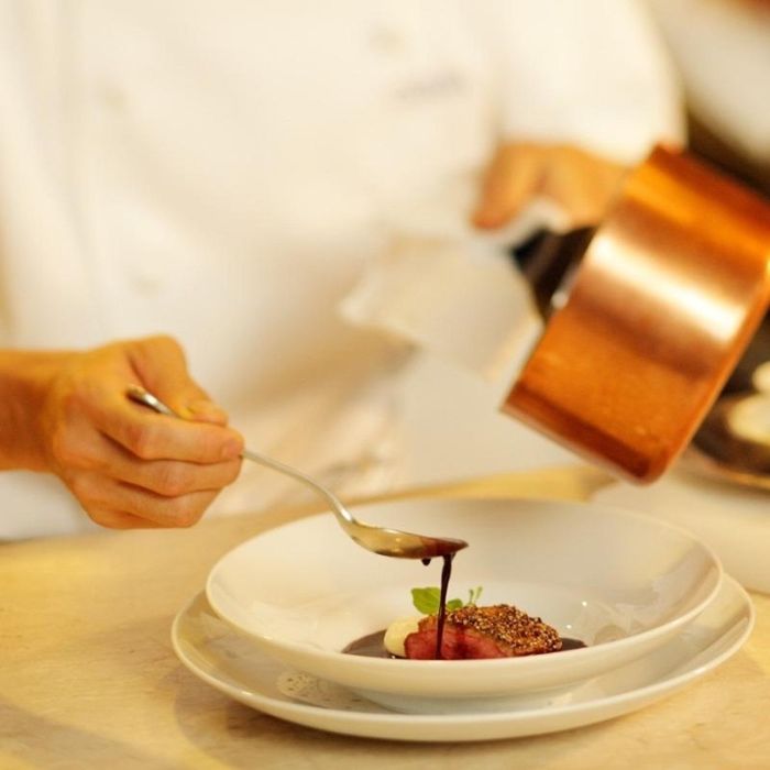 比較○【デザートブッフェ付試食】ワンフロア貸切W×美食体験！