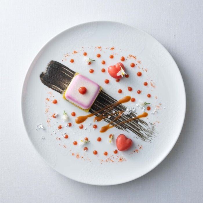 【日曜日限定開催】～お料理を重視したい方へオススメ～美しいキューブに包まれたオマール海老の前菜＆人気デザートの2品無料試食