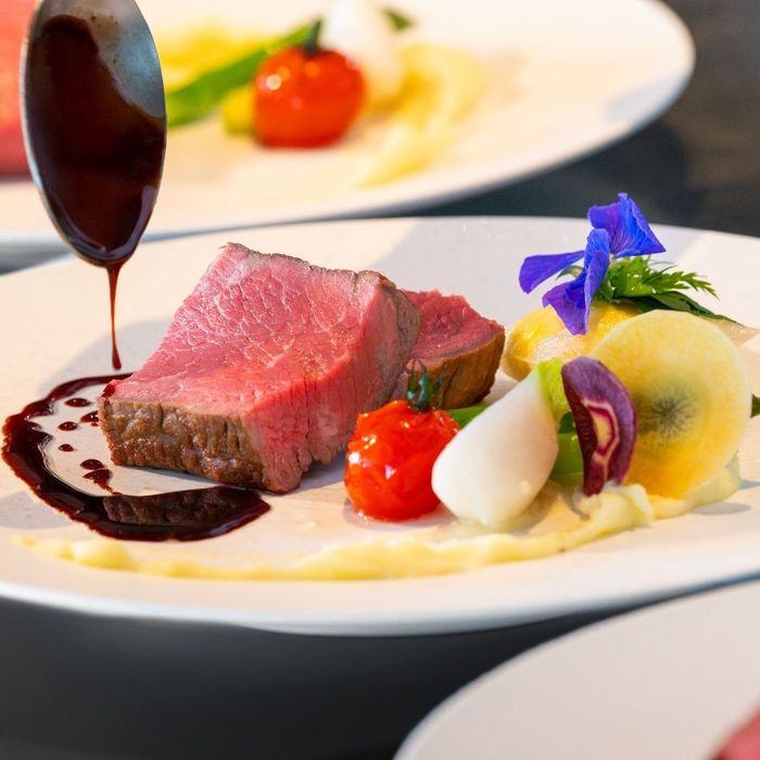 先着1組＼1.1万相当レストラン券プレゼント／≪新年準備がラクになる結婚式相談会≫持込・進行の自由度◎和牛試食×衣装&宿泊…110万円特典