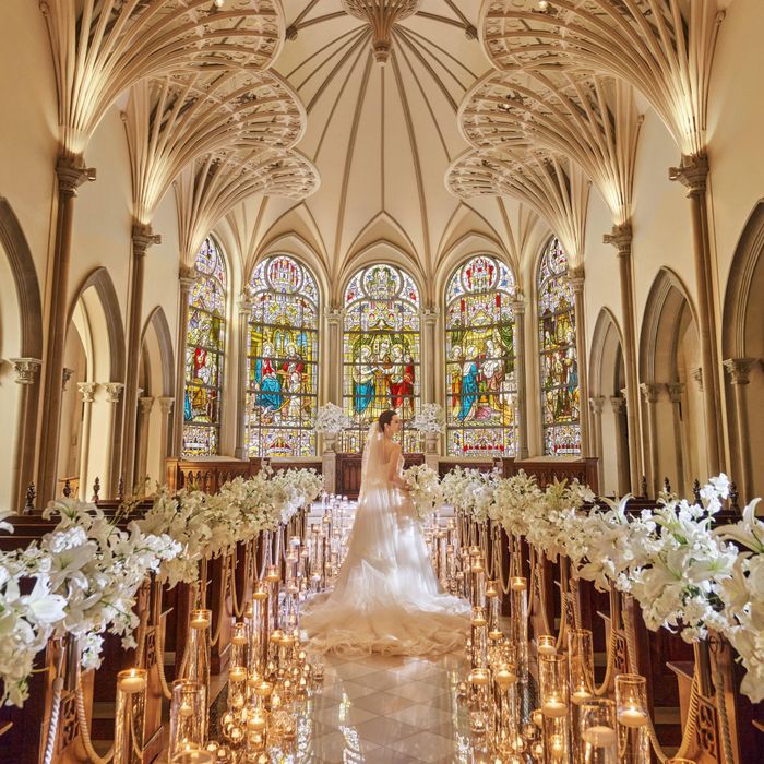 WeddingNews限定*BIGフェア★【1件目来館で2泊3日宿泊&ペア食事券&ドレス2着プレゼント】\最大120万円優待/光と緑のチャペル&和牛×フォアグラ×3万円相当コース試食《人気NO.1★憧れのホテルW》